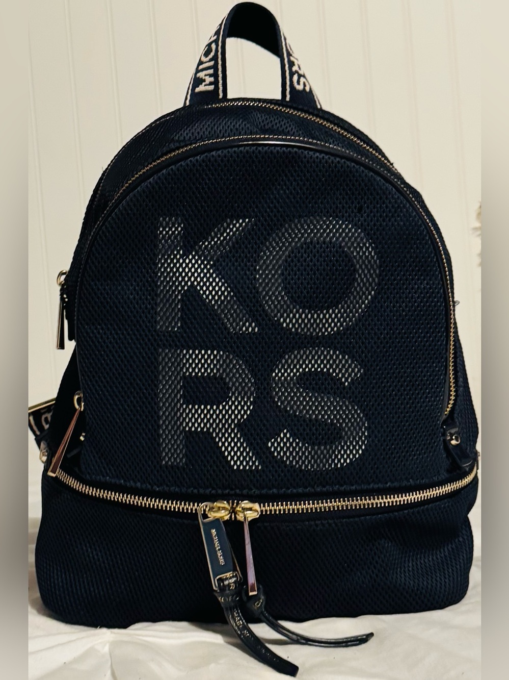š¤ Michael Kors Rhea Logo Backpack š¤ - Picture 2 of 15